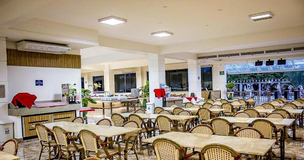 L'Acqua Diroma Oficial - Parque Com Piscina De Ondas Exclusiva Caldas Novas Exteriör bild